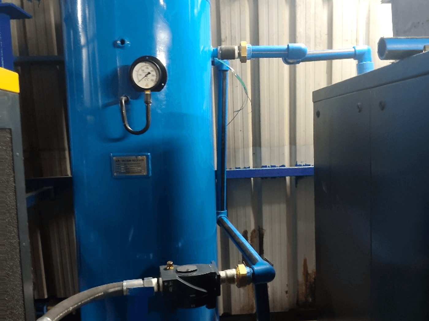 SHK Pneumato blue PPR pneumatic network installation